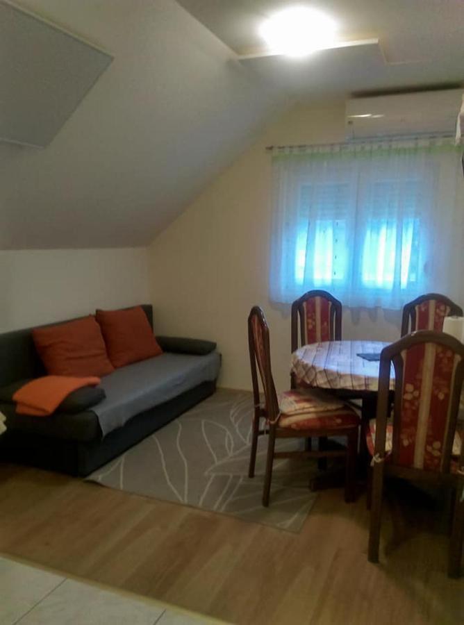 Apartmani Husko ตูเฮลย์สเก ตอปลิตเซ ภายนอก รูปภาพ